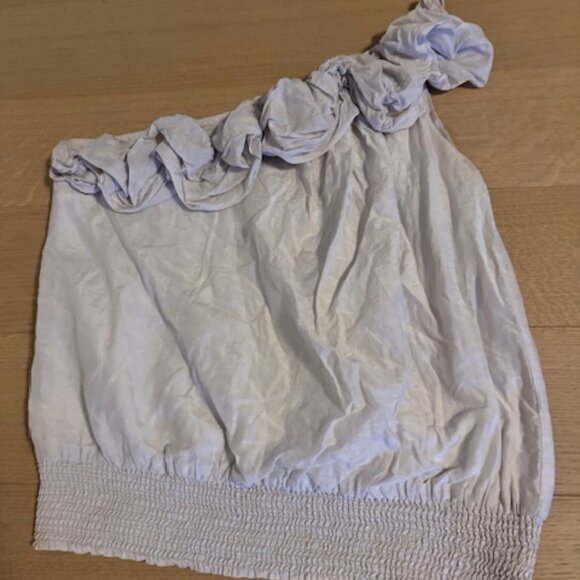 BLVD Gray One Shoulder Sleeveless Blouse with Rosette Detail - Size 6 - Picture 2 of 5